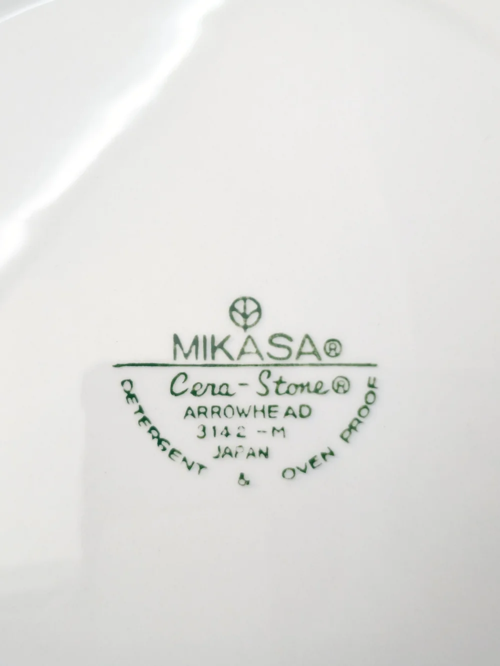 4 Vintage Mikasa Cera-Stone Arrowhead 3142-M 10 1/4